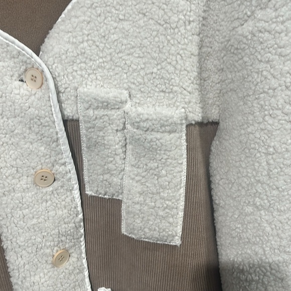 Little Mountain Vancouver Cordova Sherpa jacket in ivory - size large - Picture 6 of 9
